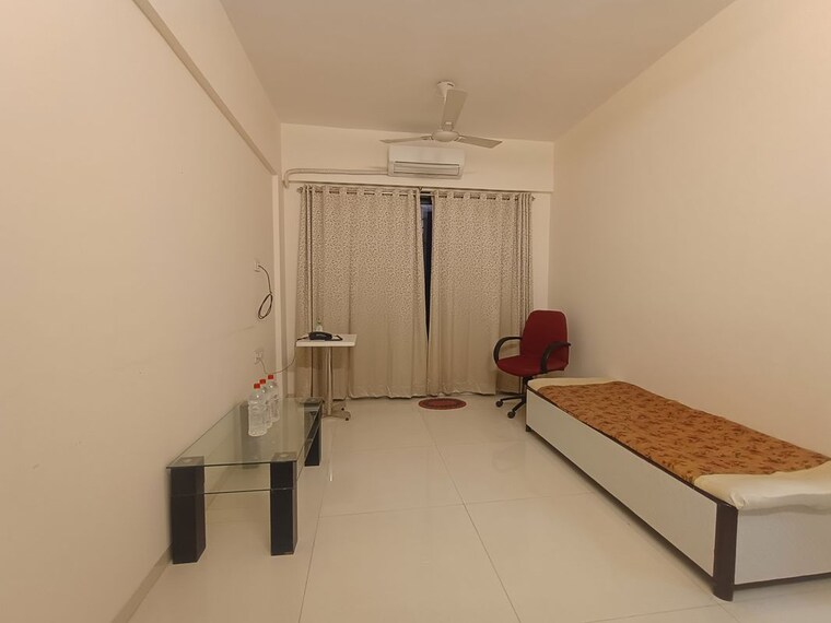 Living Room, shree-krishna-one-uttam 2 Bedroom 1000 Sq.Ft. Apartment In Chembur Mumbai 10412536