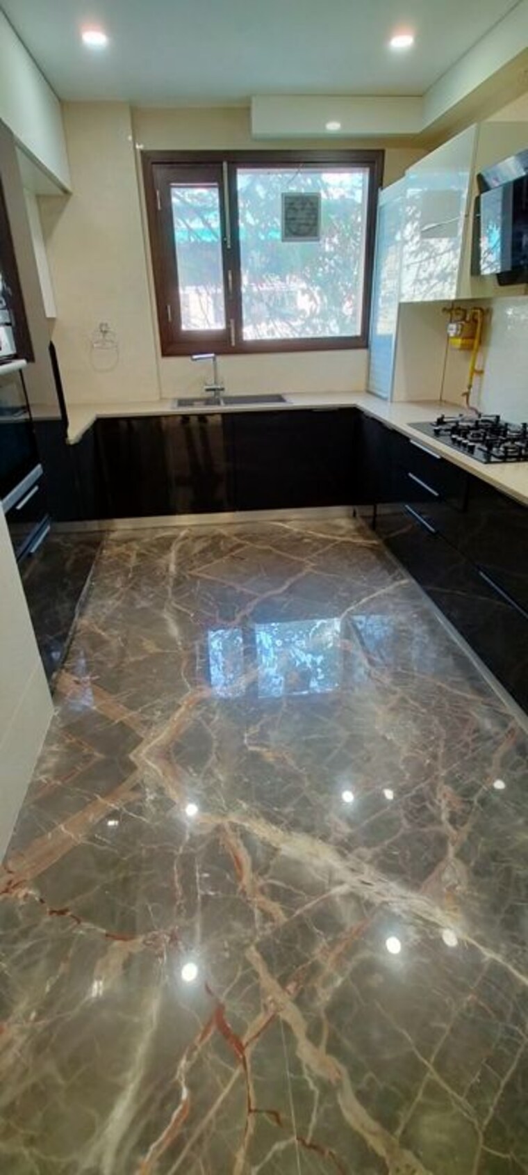 Kitchen, gulmohar park 3 Bedroom 200 Sq.Yd. Builder Floor In Gulmohar Park Delhi 10412563