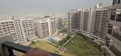 2.5 BHK + Study Room Apartment For Sale in Cosmos Express 99
