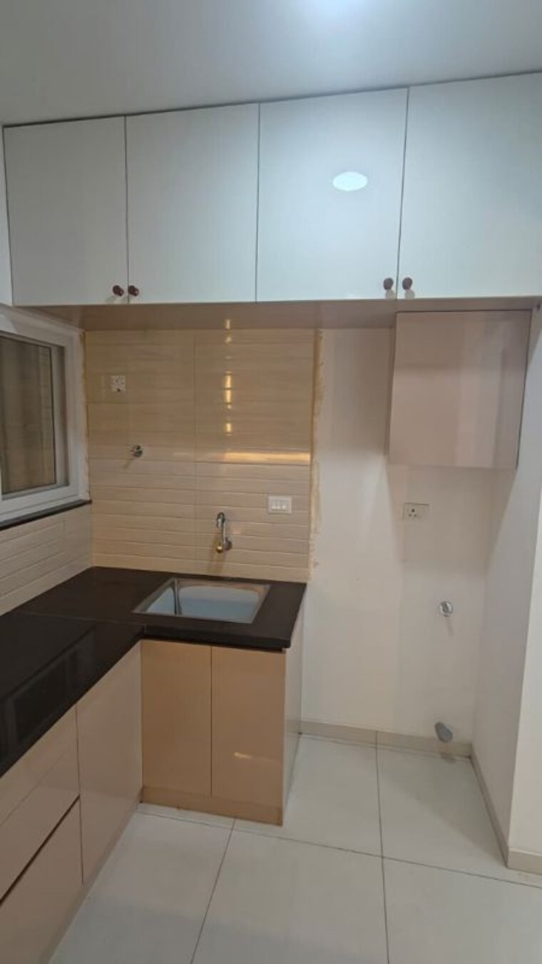 Kitchen, nambiar-millennia 2.5 Bedroom 930 Sq.Ft. Apartment In Sarjapur Road Bangalore 10412561