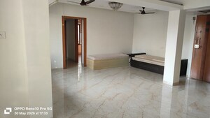 Room in 2 BHK Apartment at Hiranandani Garden Eden III, Powai – for Rent