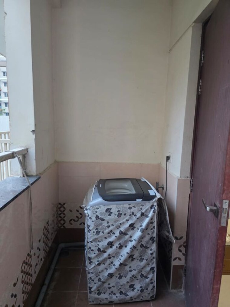 Bathroom, vajra-jasmine-county 3 Bedroom 1875 Sq.Ft. Apartment In Gachibowli Hyderabad 10412583