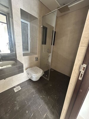 Bathroom in 4 BHK Apartment at Lokhandwala Minerva Mahalaxmi, Mahalaxmi – for Sale