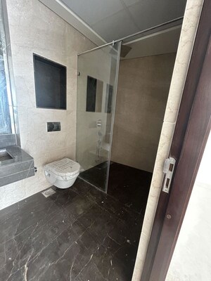 Bathroom in 4 BHK Apartment at Lokhandwala Minerva Mahalaxmi, Mahalaxmi – for Sale