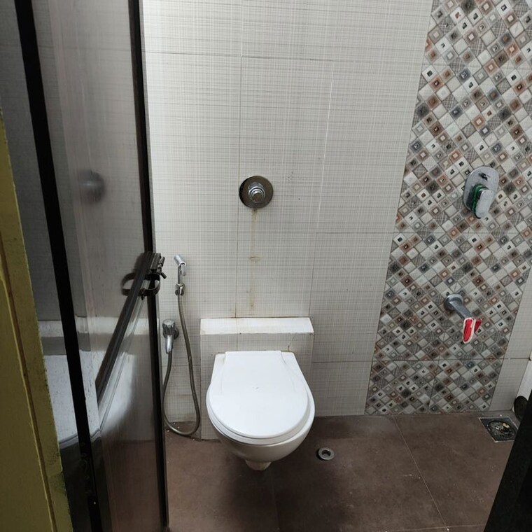 Bathroom, sadhana-bliss 2 Bedroom 550 Sq.Ft. Apartment In Malad West Mumbai 10412614