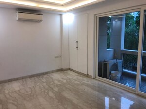 Room in 3 BHK Builder Floor at Gulmohar Park – for Rent