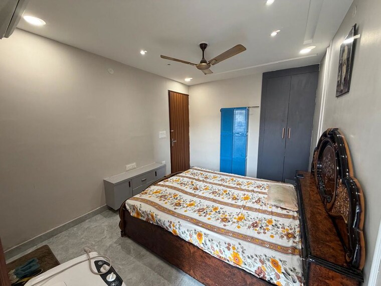 Bedroom, dwarka mor 4 Bedroom 1050 Sq.Ft. Builder Floor In Dwarka Mor Delhi 10412640