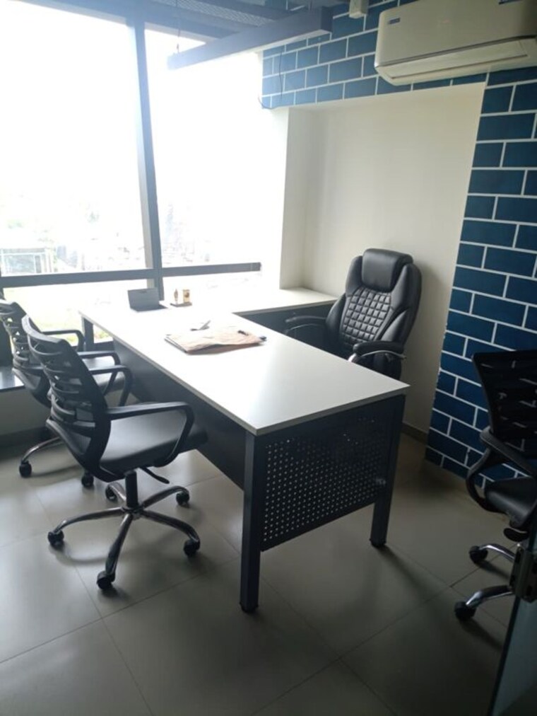Team Area, shivalik-shilp Commercial Office Space 1022 Sq.Ft. In Sanidhya Ahmedabad 10412656