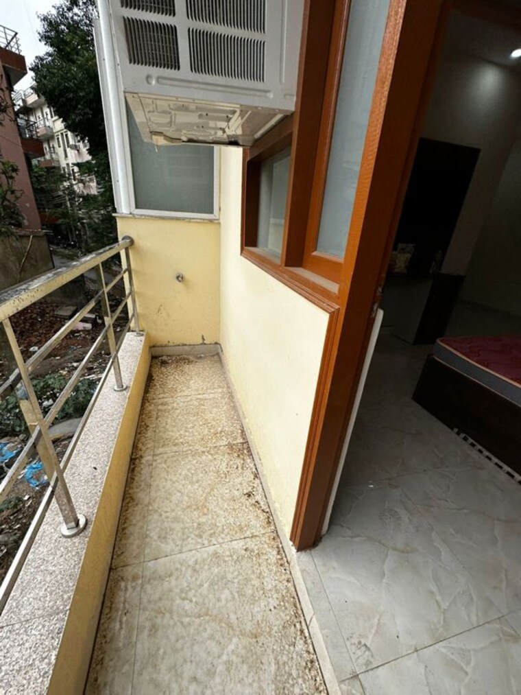 Balcony, sushant lok i 1 RK 250 Sq.Ft. Builder Floor In Sushant Lok I Gurgaon 10412651