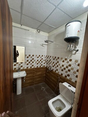 Attached Bathroom in 1 RK Builder Floor at Sushant Lok I – for Rent