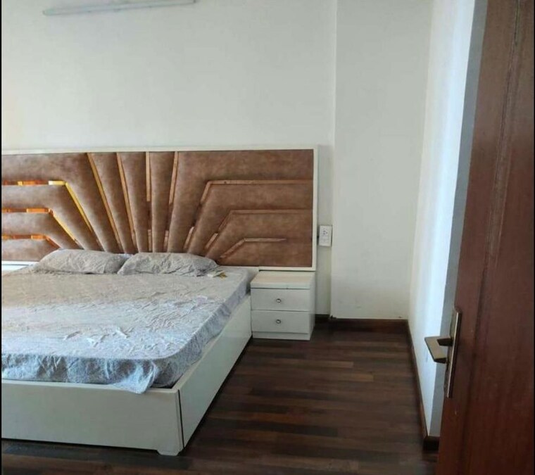 Bedroom, sushma-chandigarh-grande 3 Bedroom 1600 Sq.Ft. Apartment In Lohgarh Zirakpur 10412659