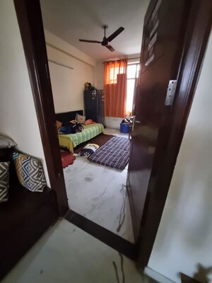 Bedroom in 2 BHK Builder Floor at Sector 46 – for Rent