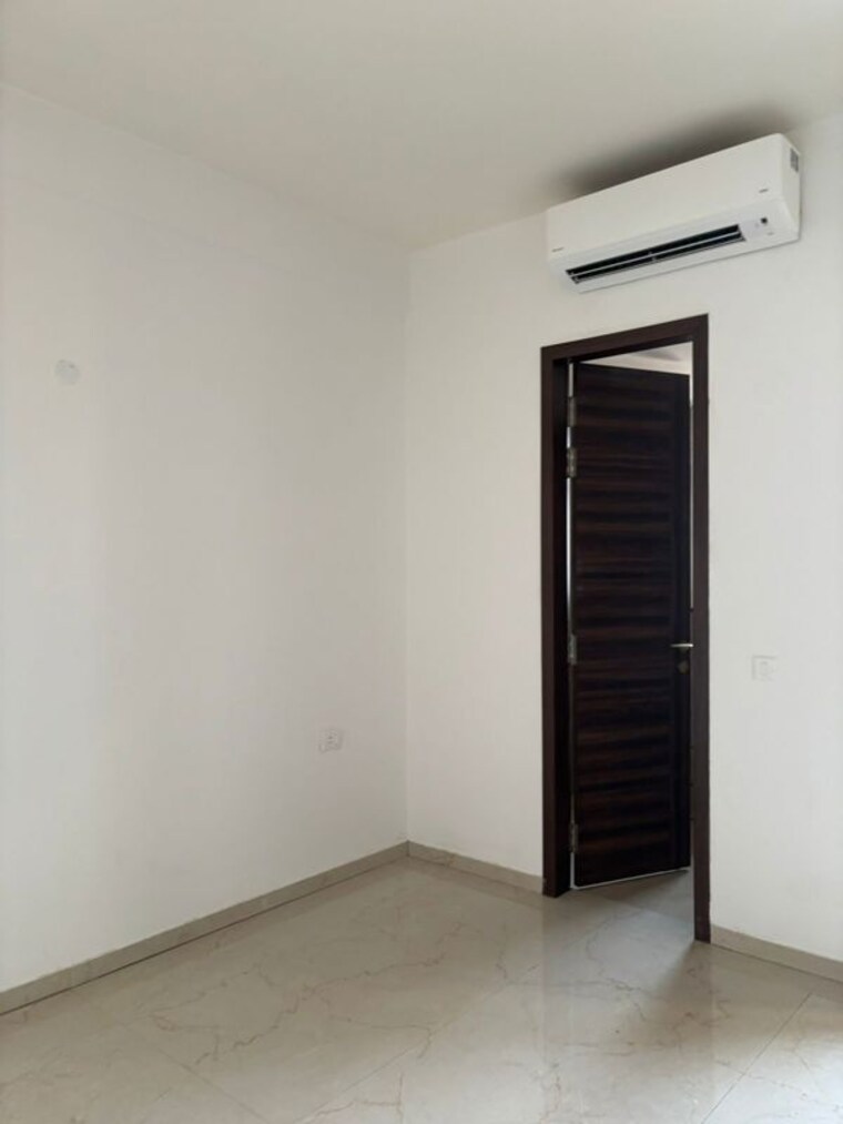 Room, smart-world-orchard 2.5 Bedroom 1206 Sq.Ft. Apartment In Sector 61 Gurgaon 10412674