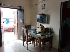 Living Room in 2 BHK Builder Floor at Sector 45 – for Rent