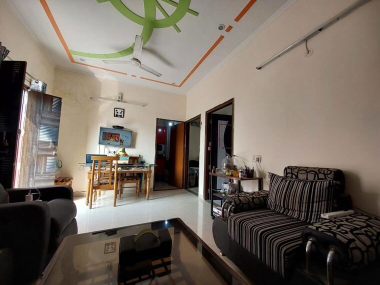 Living Room, sector 45 2 Bedroom 1600 Sq.Ft. Builder Floor In Sector 45 Gurgaon 10412696