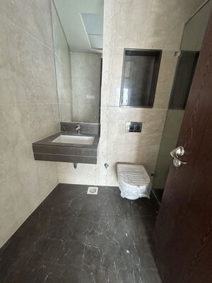 Attached Bathroom in 4 BHK Apartment at Lokhandwala Minerva Mahalaxmi, Mahalaxmi – for Sale