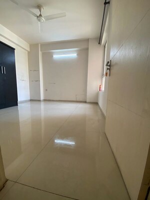 Room in 3 BHK Apartment at Ireo The Corridors, Sector 67a – for Sale