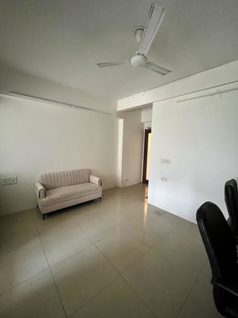 Team Area, prahlad nagar Commercial Office Space 150 Sq.Ft. In Prahlad Nagar Ahmedabad 10412740