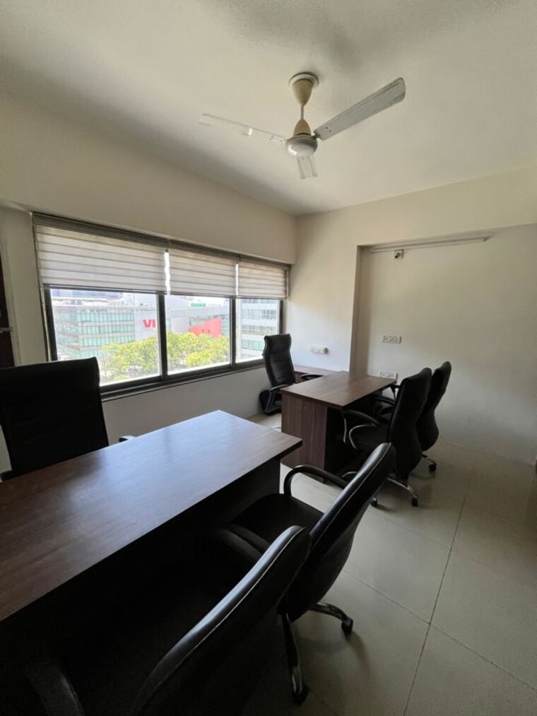 Team Area, prahlad nagar Commercial Office Space 150 Sq.Ft. In Prahlad Nagar Ahmedabad 10412740