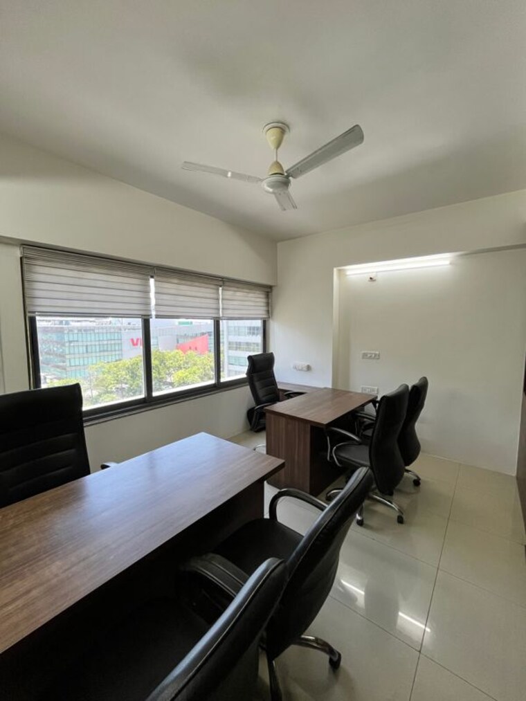 Team Area, prahlad nagar Commercial Office Space 150 Sq.Ft. In Prahlad Nagar Ahmedabad 10412740