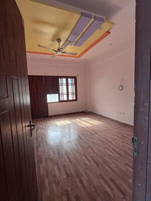 Room in 2 BHK Independent House at Vishesh Khand, Gomti Nagar – for Rent