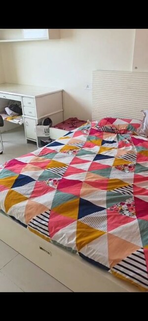 Room in 2 BHK Apartment at Aaryan Gloria, South Bopal – for Rent