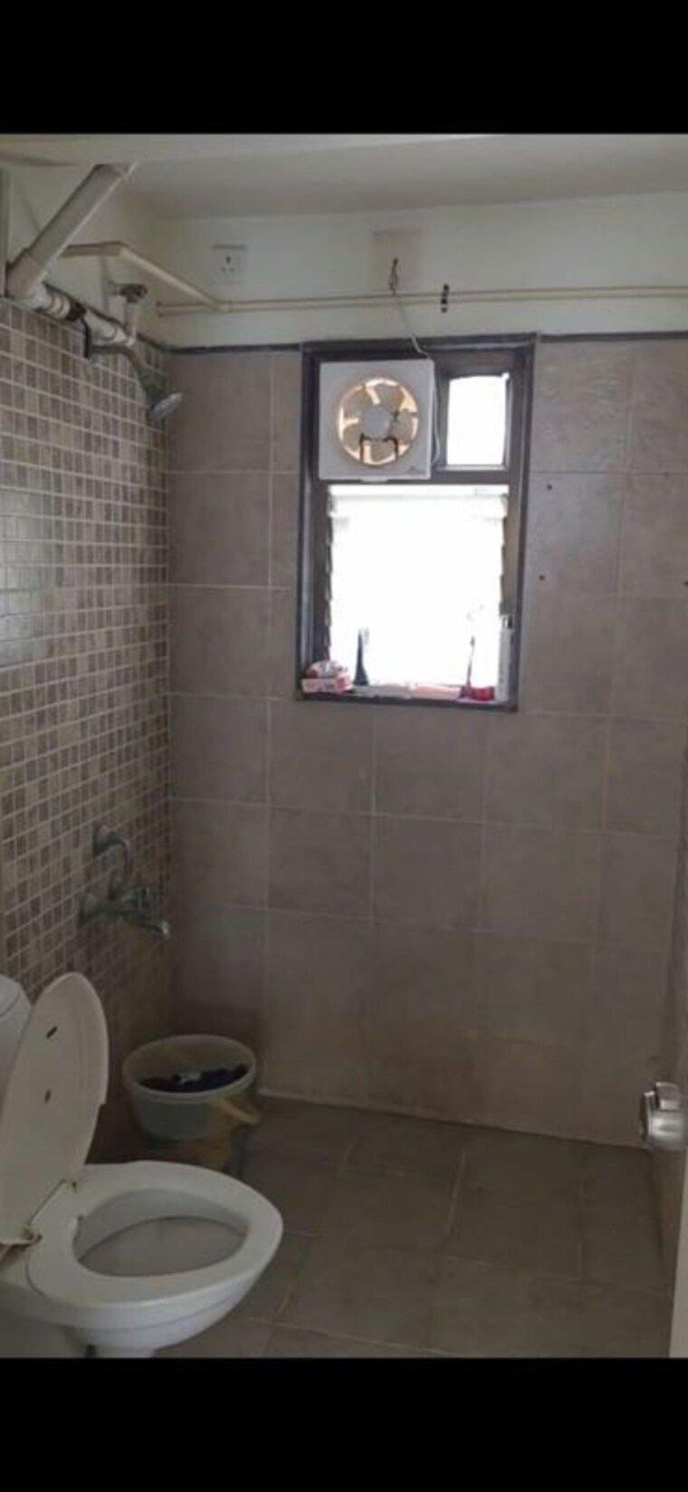 Bathroom, aaryan-gloria 2 Bedroom 350 Sq.Ft. Apartment In South Bopal Ahmedabad 10412774
