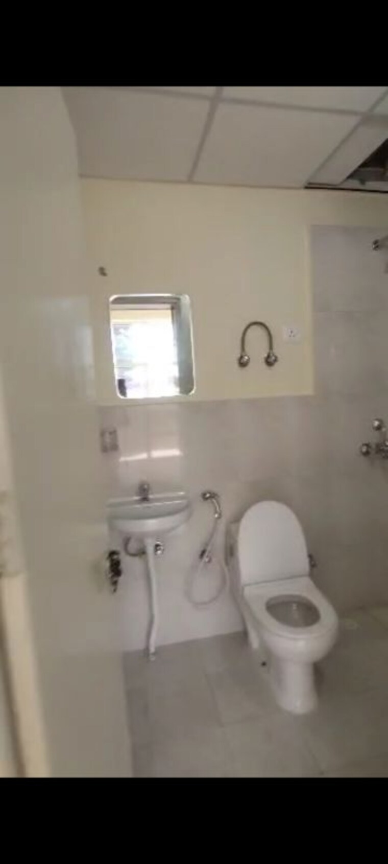 Bathroom, pyramid-midtown 2 Bedroom 610 Sq.Ft. Apartment In Sector 59 Gurgaon 10412798