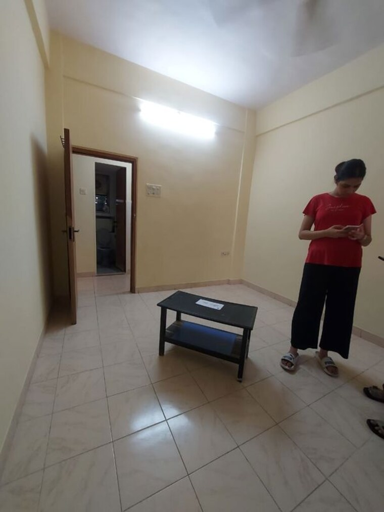 Room, joshi vadi 1 Bedroom 450 Sq.Ft. Apartment In Joshi Vadi Mumbai 10412801