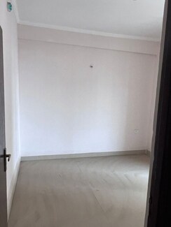 2.5 BHK + Study Room Apartment For Rent in Samridhi Grand Avenue
