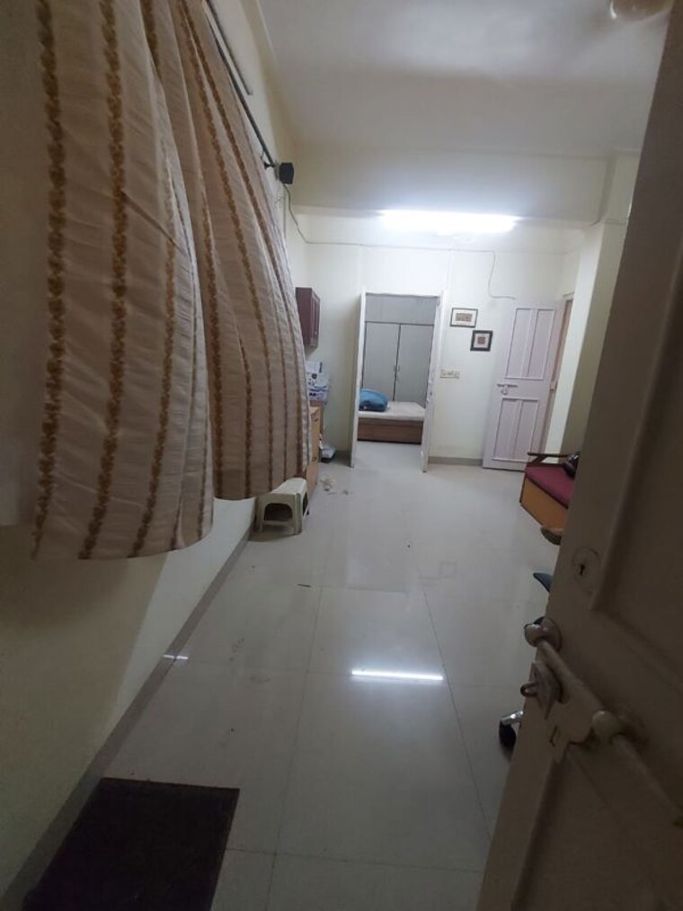 Room, mahim 2 Bedroom 600 Sq.Ft. Apartment In Mahim Mumbai 10412826