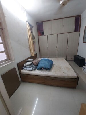 Bedroom in 2 BHK Apartment at Mahim – for Rent