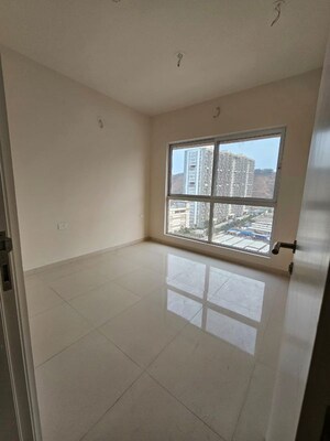 Room in 2 BHK Apartment at Godrej Green Cove, Mahalunge – for Rent