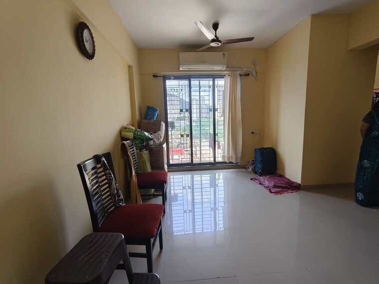 Living Room, green-square 1.5 Bedroom 550 Sq.Ft. Apartment In Kasarvadavali Thane 10412804