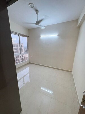 Room in 2 BHK Apartment at Signature The Millennia 3, Sector 37d – for Rent