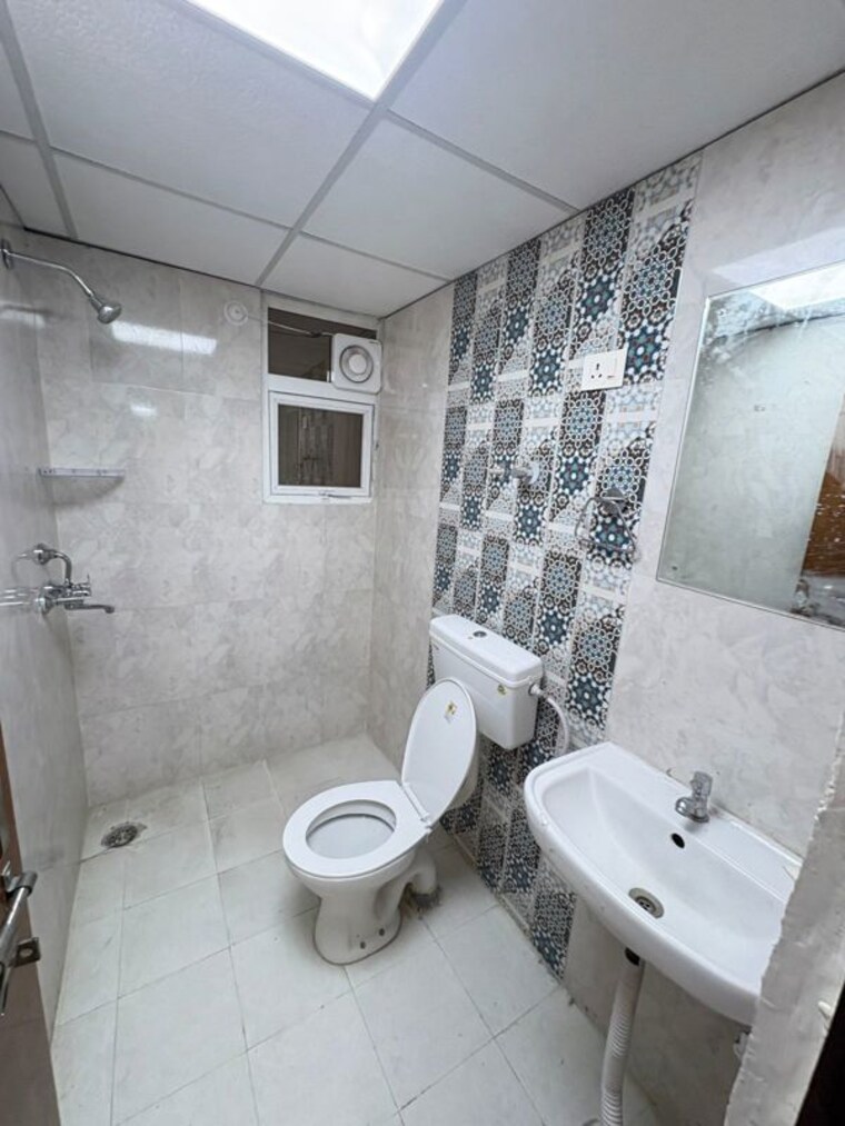 Bathroom, signature-the-millennia-3 2 Bedroom 1000 Sq.Ft. Apartment In Sector 37d Gurgaon 10412835