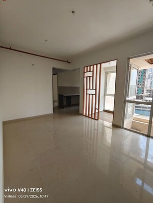 Room in 1.5 BHK Apartment at Puranik Tokyo Bay Phase 2A, Kasarvadavali – for Rent