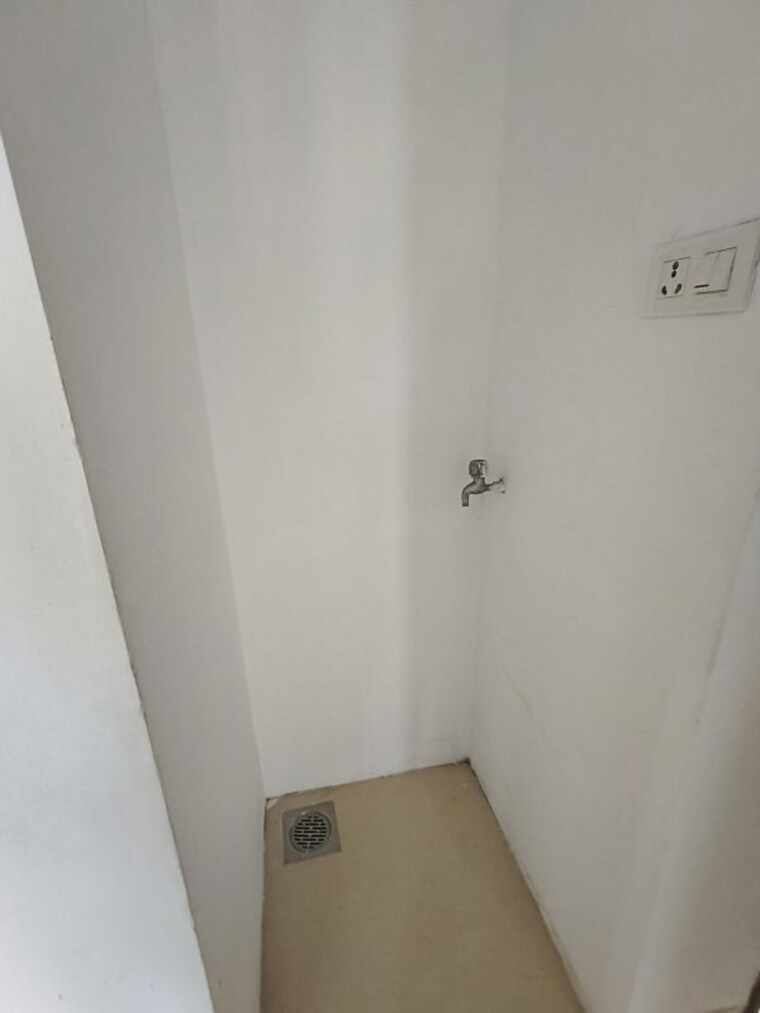 Room, kalpataru-the-sunrise 2 Bedroom 535 Sq.Ft. Apartment In Kolshet Road Thane 10412841