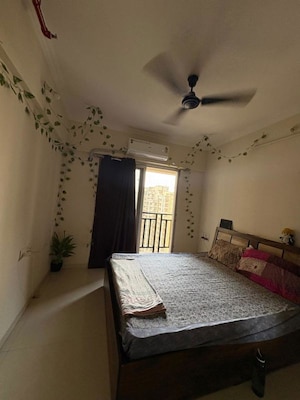Room in 1 BHK Apartment at Raunak 108, Kasarvadavali – for Rent