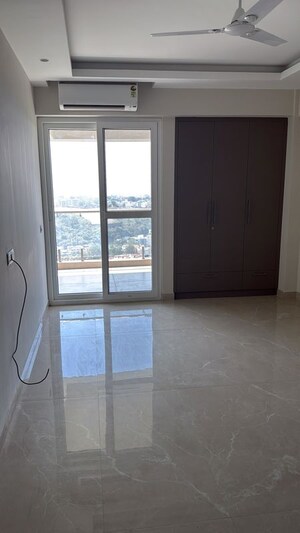 Room in 3.5 BHK Apartment at Earthcon Rajpur Greens, Rajpur – for Sale
