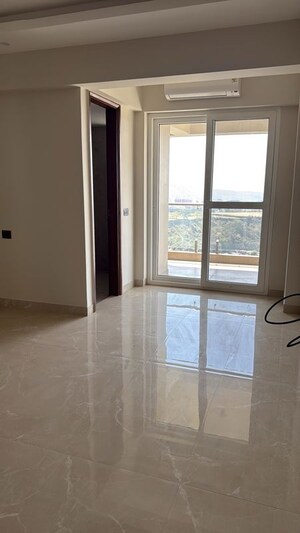 Room in 3.5 BHK Apartment at Earthcon Rajpur Greens, Rajpur – for Sale