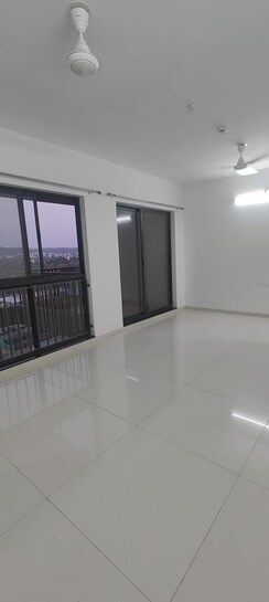 2 BHK Apartment For Sale in Shapoorji Pallonji Sensorium