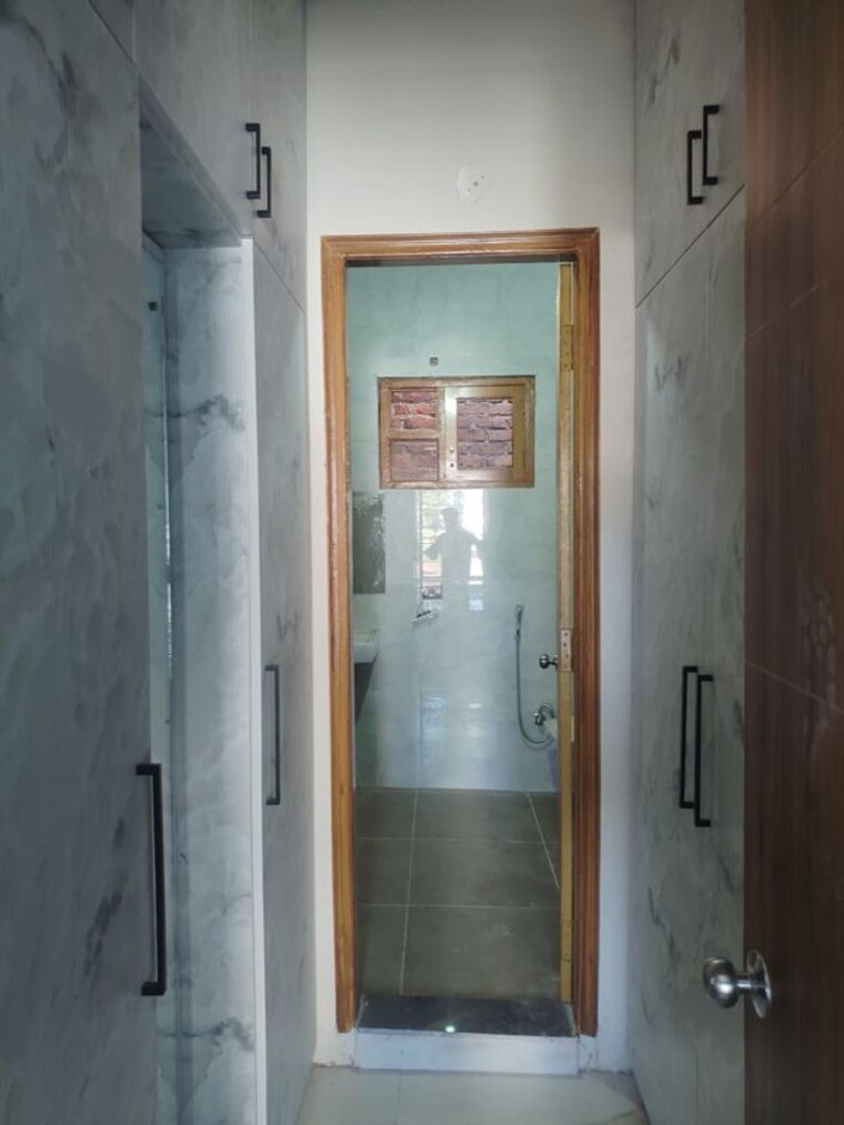 Attached Bathroom, aman vihar 3 Bedroom 104 Sq.Yd. Independent House In Aman Vihar Dehradun 10412877