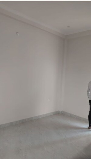 Room in 3 BHK Villa at Nijampur Malhaur – for Sale