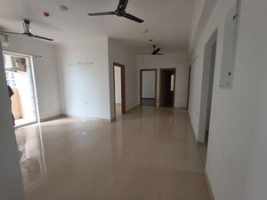Room in 2 BHK Apartment at Paramount Emotions, Sector 1 Greater Noida – for Rent