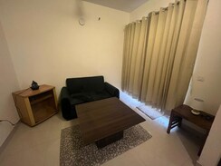 2 BHK Apartment For Rent in Paramount Emotions