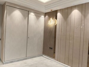 Room in 3 BHK Builder Floor at Sector 48 – for Sale