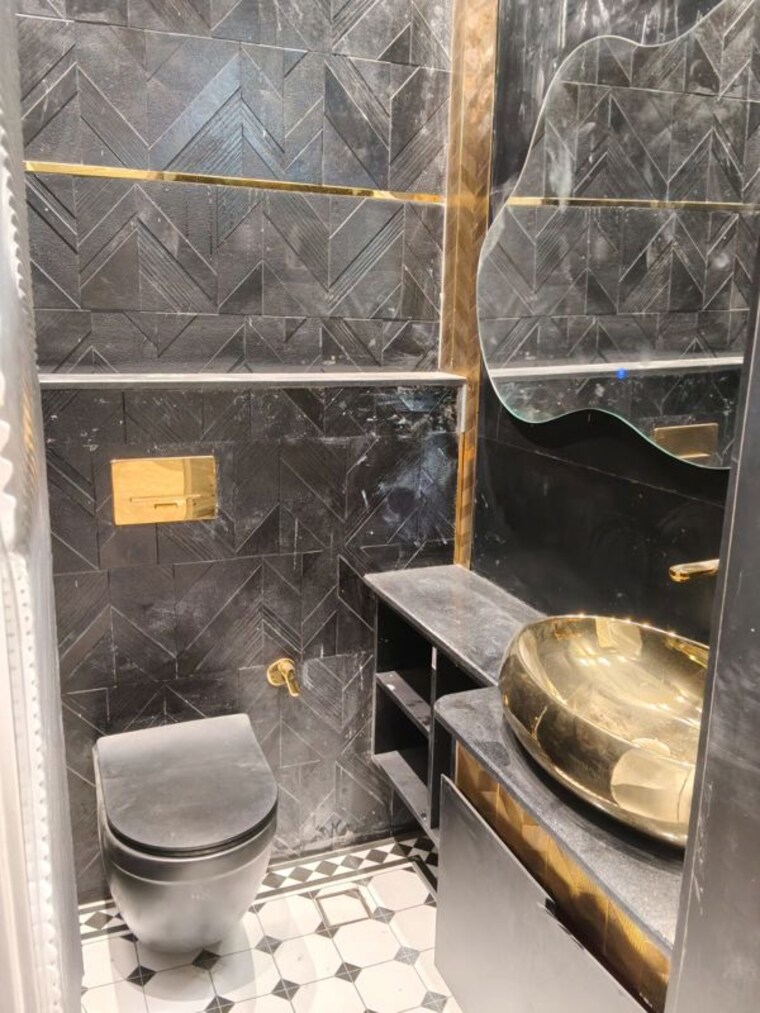 Attached Bathroom, sector 48 3 Bedroom 260 Sq.Yd. Builder Floor In Sector 48 Gurgaon 10412904