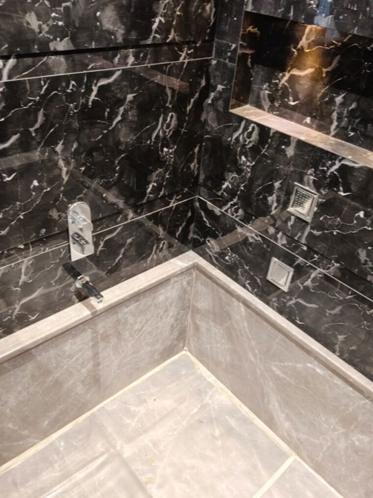 Attached Bathroom, sector 48 3 Bedroom 260 Sq.Yd. Builder Floor In Sector 48 Gurgaon 10412904