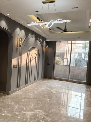 Room in 3 BHK Builder Floor at Sector 48 – for Sale